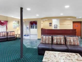 Microtel Inn & Suites By Wyndham Веллтон Экстерьер фото